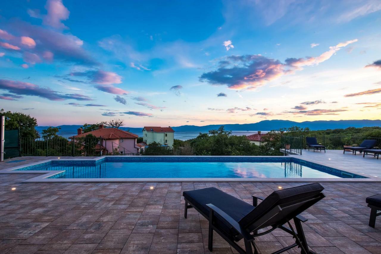 Luxury Apartments Kostrena With Pool Exterior foto